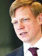 Anul 2011 aduce schimbari de strategie pe piata bancara